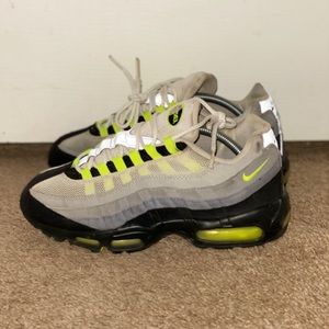 2010 Nike Air Max Neon